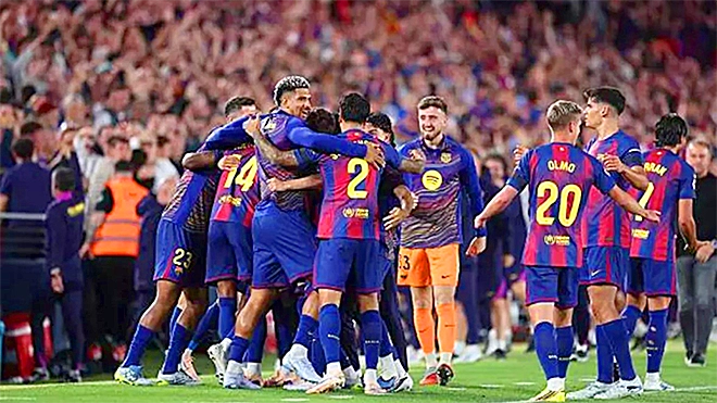 ​برشلونة يفوز على ريال مدريد بثنائية ويحسم لقب الدوري الإسباني